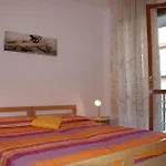 Apartamento With Shared Pools *