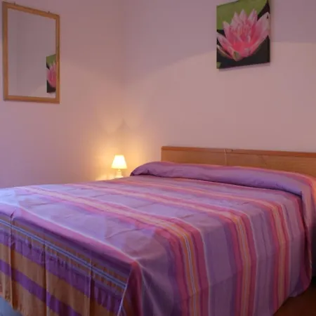 Apartment With Shared Pools * ביביונה