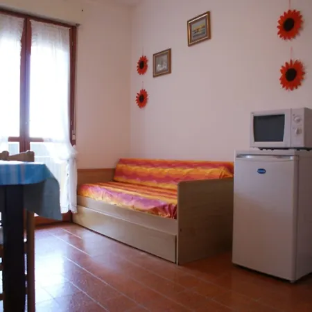With Shared Pools Apartamento